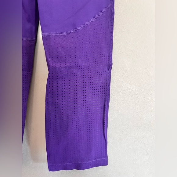 NWT Nike Pro Hyper Cool Compression Capri Tights Training Leggings Womens Sz S - Picture 5 of 7